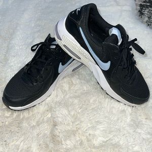EUC Women’s Nike Air Max Excee Size 10.5